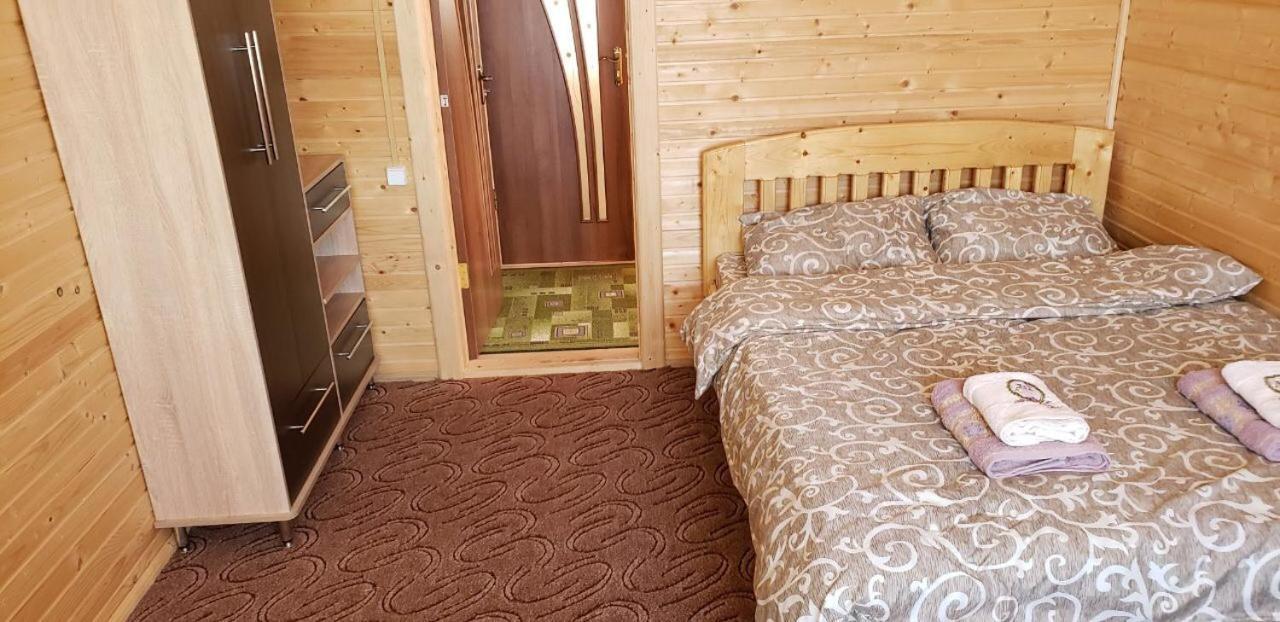 Hotel Marichka à Yablunytsya Extérieur photo